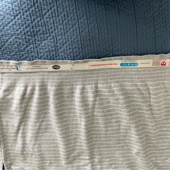 American Eagle men’s sweatshirt, medium, grey with white stripes. - Picture 2 of 6